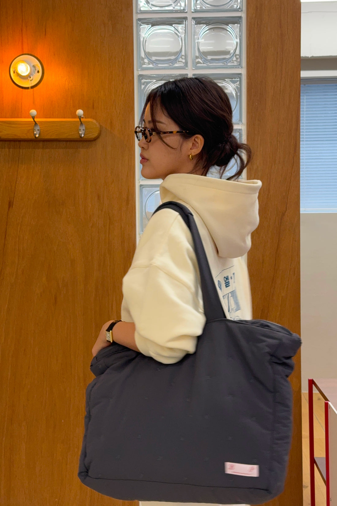 Puffy Travel Tote + Charcoal