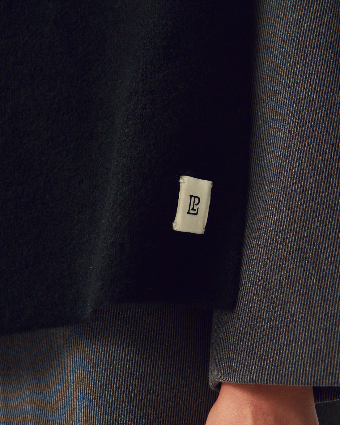 Luca Scarf + Black - Little Puffy
