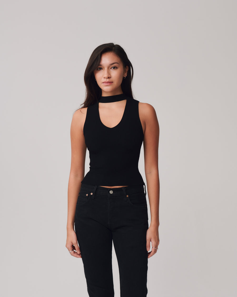 Sleeveless V Knit + Black - Little Puffy