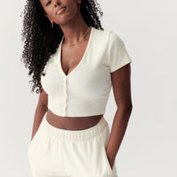 BUTTON TOP - CREAM - Little Puffy